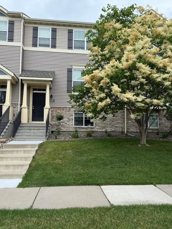 8385 Norwood LN N, Maple Grove, MN 55369