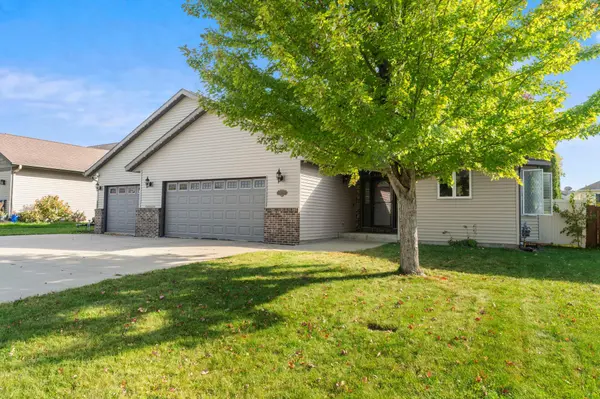 113 Quinion DR, Mankato, MN 56001