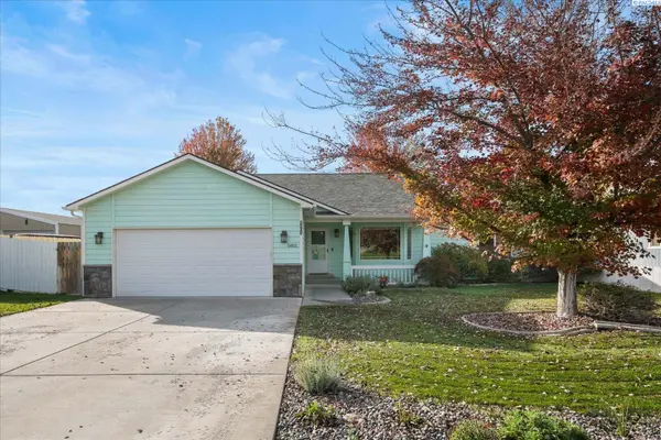 5401 Seahawk Drive, West Richland, WA 99353