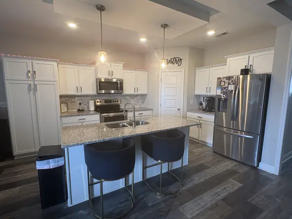 3039 Fort Sumter Dr, Clarksville, TN 37042
