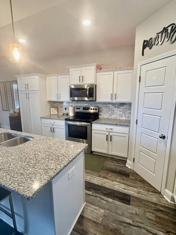 3039 Fort Sumter Dr, Clarksville, TN 37042