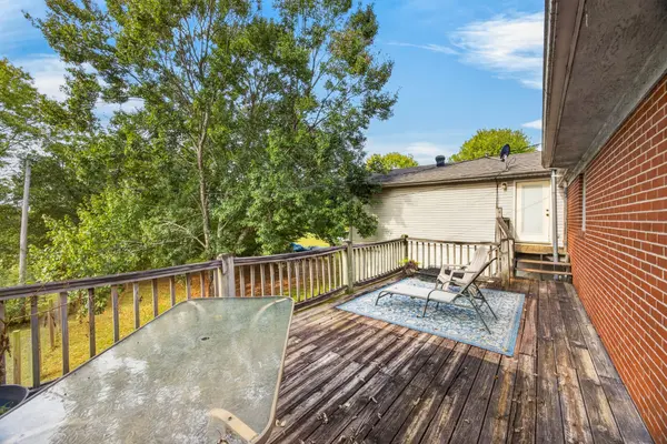 607 Turn Table Rd, Sparta, TN 38583