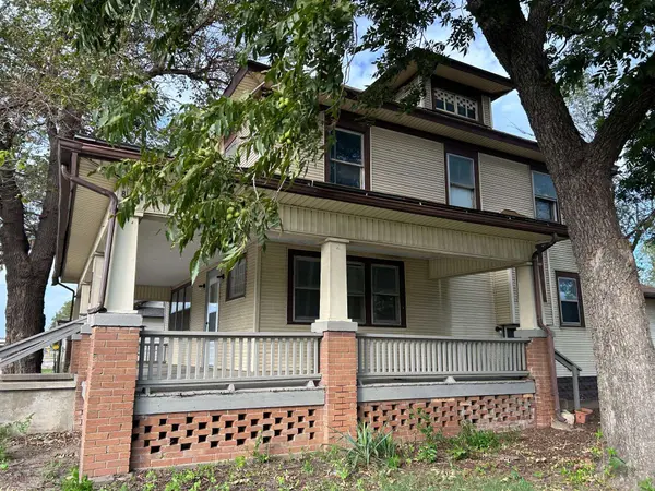 824 S seneca, Wichita, KS 67213