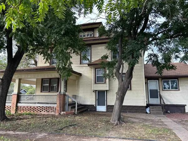 824 S seneca, Wichita, KS 67213
