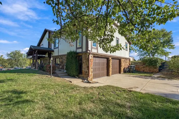4918 SW Cliff, Towanda, KS 67144