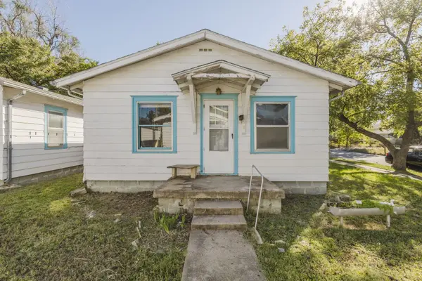 1306 Olive, Winfield, KS 67156