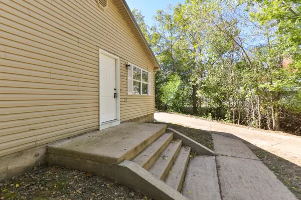 1350 W Jackson ST, Bolivar, MO 65613