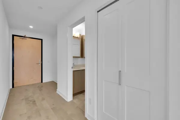 340 Queen ST #2604, Ottawa Centre, ON K1R 0G1
