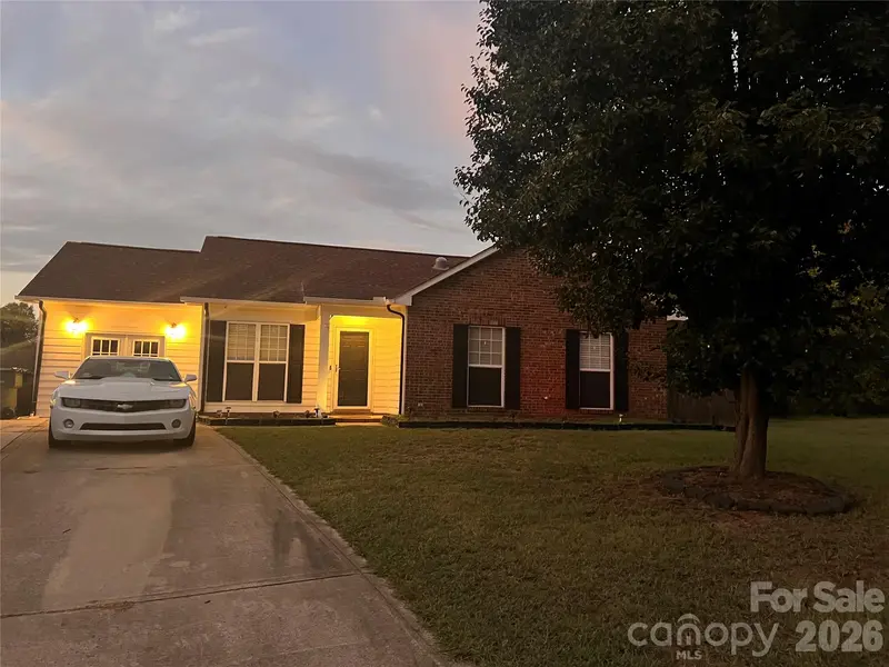 4102 Carolina Pointe CT, Concord, NC 28027