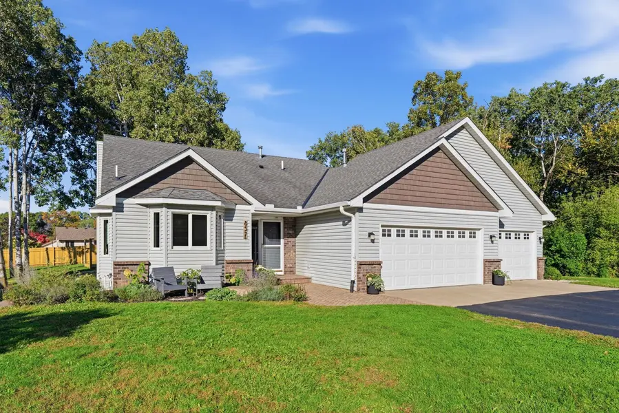 857 Oday ST S, Maplewood, MN 55119