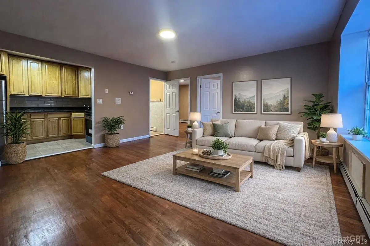 590 E 178th St #Apt 3, Bronx, NY 10457