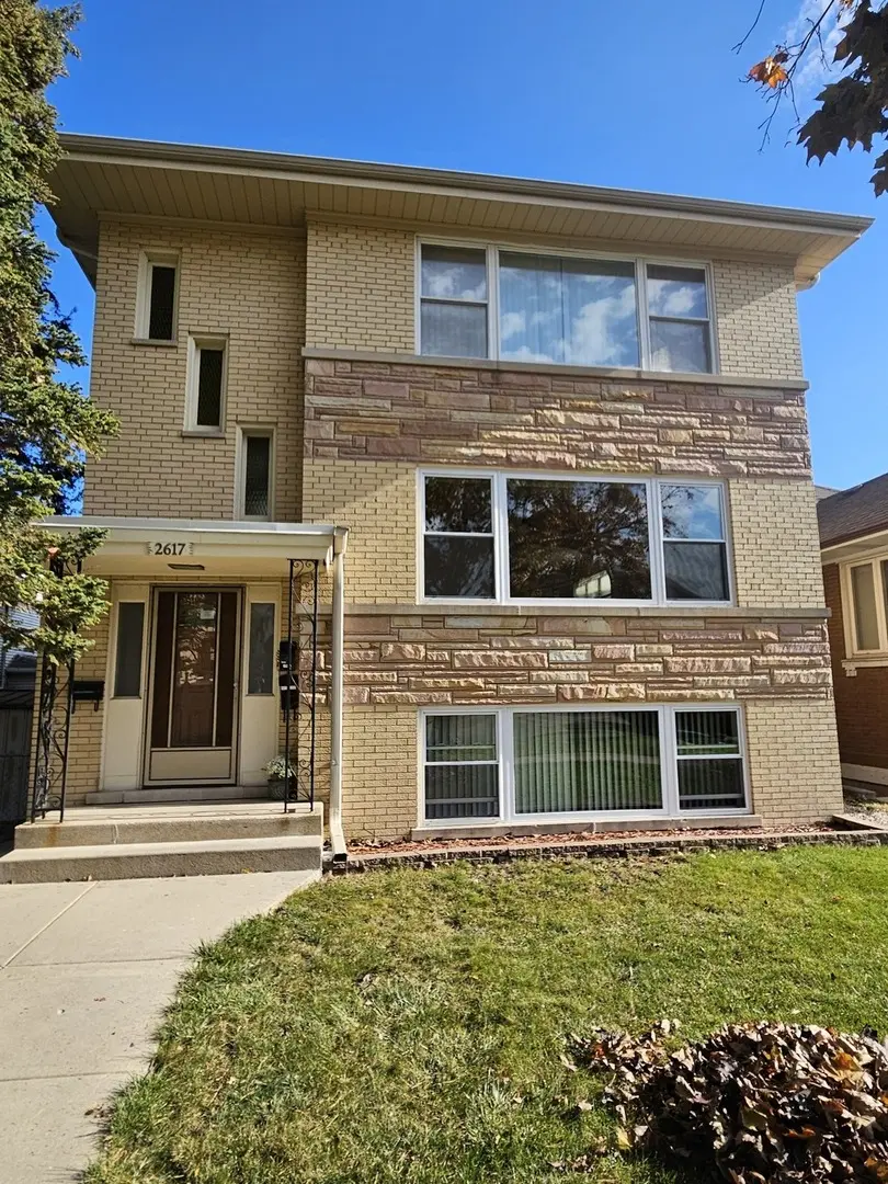 2617 N 74th CT #3, Elmwood Park, IL 60707