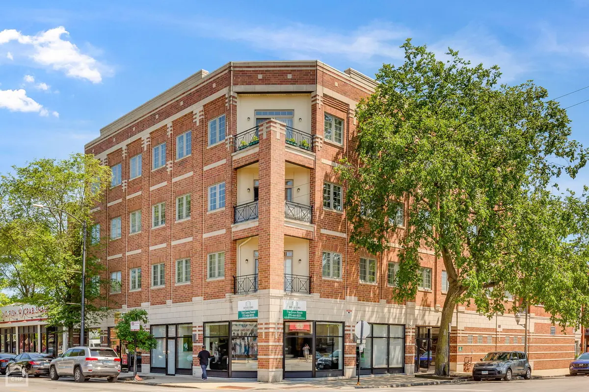 4705 S Champlain AVE #302, Chicago, IL 60615