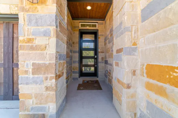 7717 Laramie BND, Round Rock, TX 78681