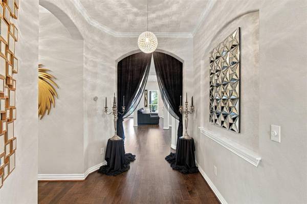 381 Betony LOOP, Buda, TX 78610