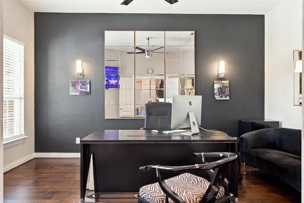 381 Betony LOOP, Buda, TX 78610