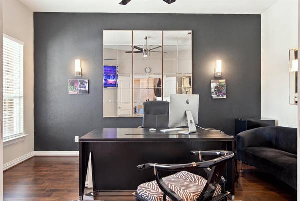 381 Betony LOOP, Buda, TX 78610