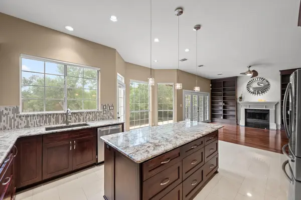 3 Treemont DR, Austin, TX 78746