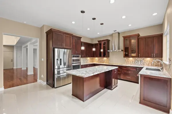 3 Treemont DR, Austin, TX 78746