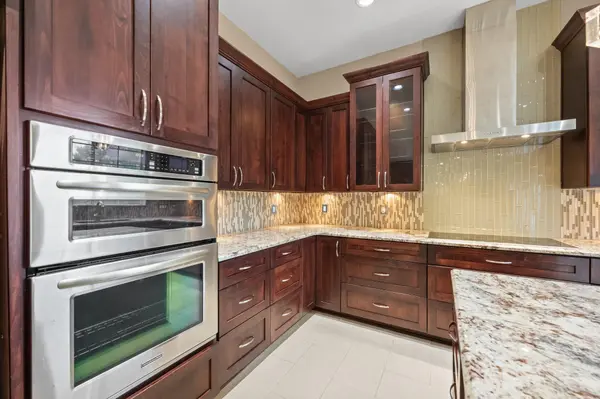 3 Treemont DR, Austin, TX 78746