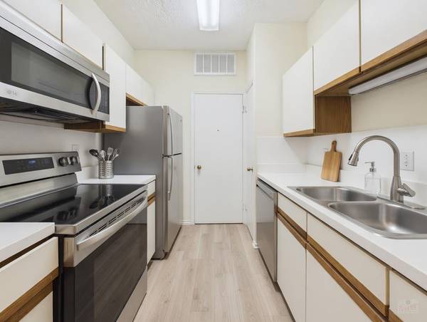 2804 Rio Grande ST #201, Austin, TX 78705