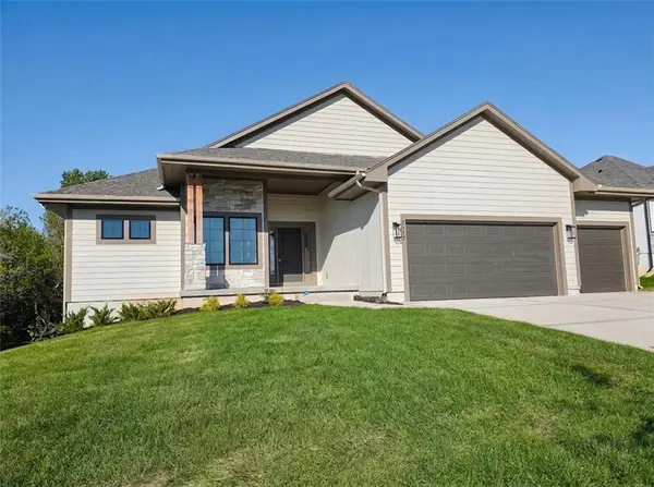 2372 W Wabash ST, Olathe, KS 66061