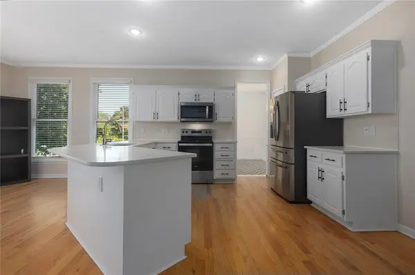 13001 Slater ST, Overland Park, KS 66213