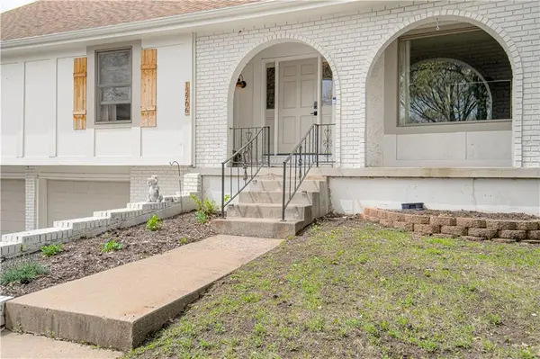 12706 Corrington AVE, Grandview, MO 64030