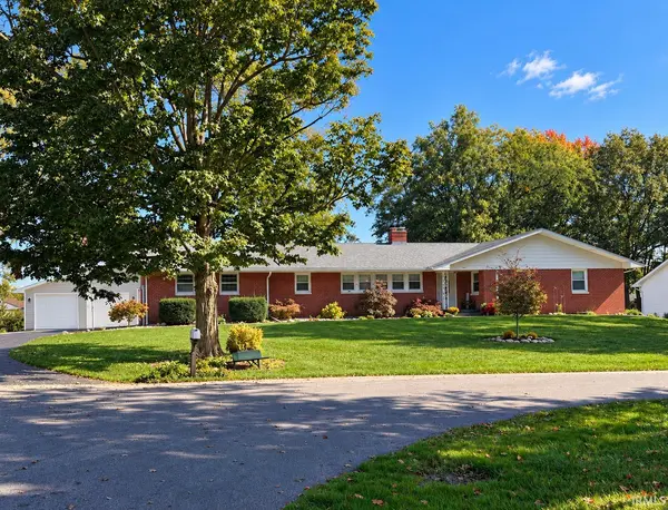 12 Grove Park DR, Columbia City, IN 46725
