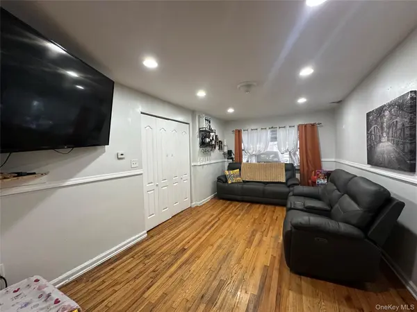 3933 Wilder AVE, Bronx, NY 10466