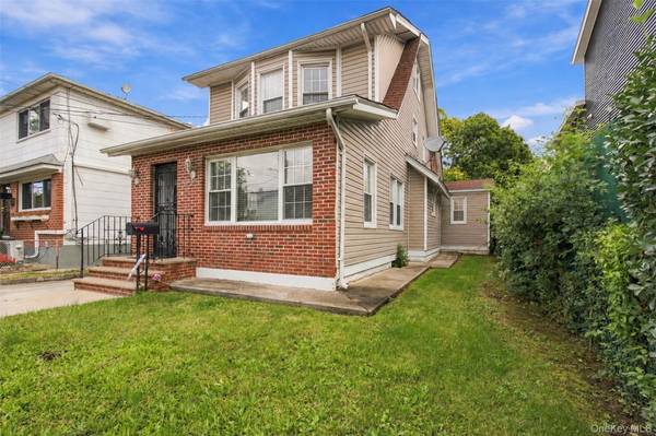 119-27 191st ST, Saint Albans, NY 11412