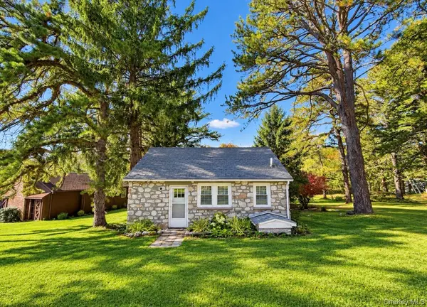 92 Stein #4, Pine Bush, NY 12566