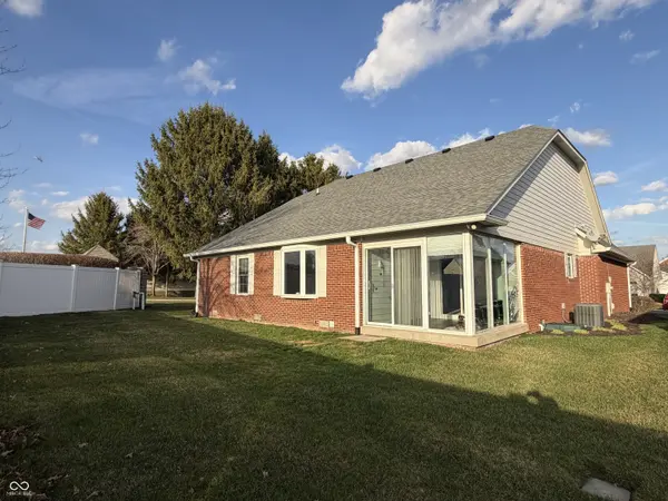 2298 Somerset DR, Franklin, IN 46131