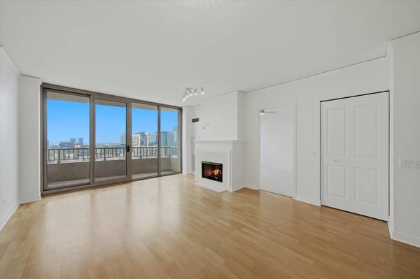200 N Jefferson ST #2003, Chicago, IL 60661