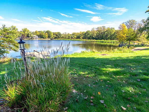 1606 W South Shore DR, Mahomet, IL 61853