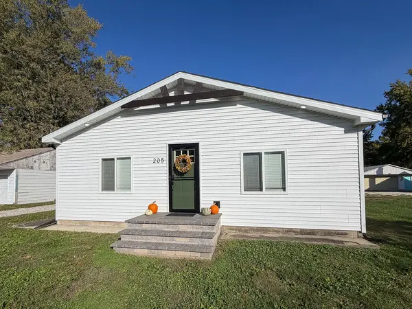 205 S Washington ST, Mansfield, IL 61854