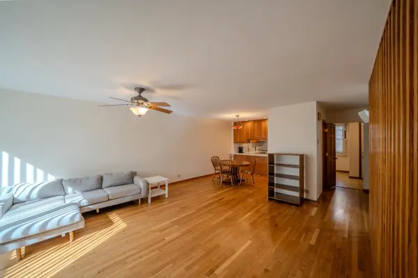 932 E 55th ST, Chicago, IL 60615