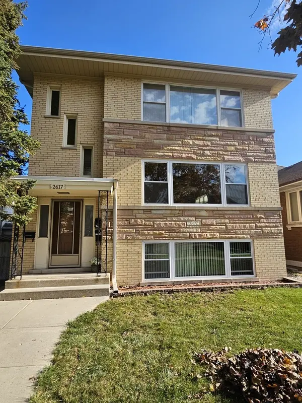 2617 N 74th CT #3, Elmwood Park, IL 60707