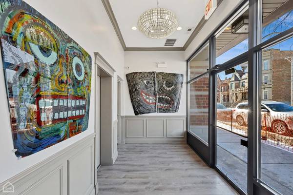 4705 S Champlain AVE #201, Chicago, IL 60615