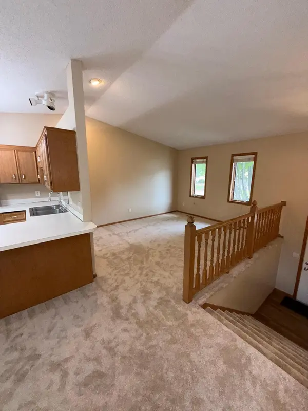 3888 Gibraltar TRL, Eagan, MN 55123