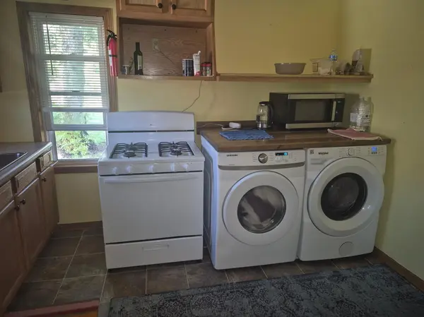 2059 2nd ST, White Bear Lake, MN 55110