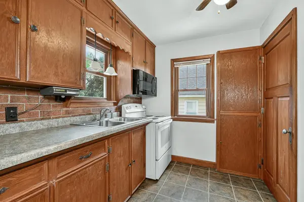 12 11th AVE SE, Rochester, MN 55904