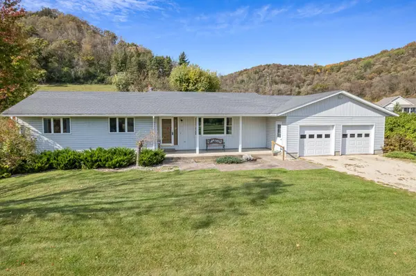 22516 Highway 248, Rollingstone, MN 55969