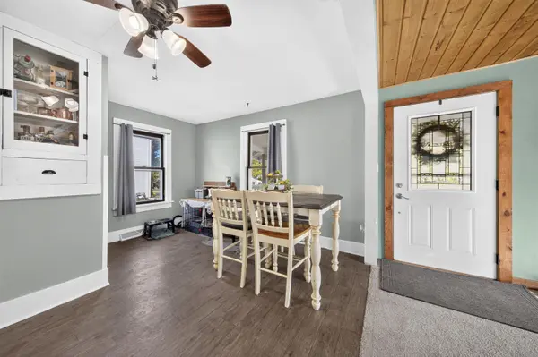 1107 S PEARL ST, New London, WI 54961