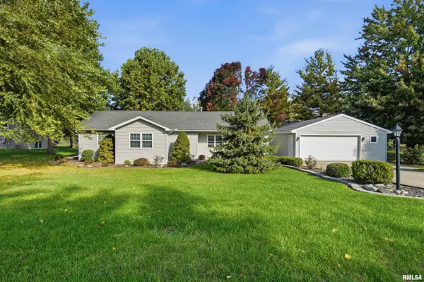 1611 W BLACKBERRY LN, Peoria, IL 61615