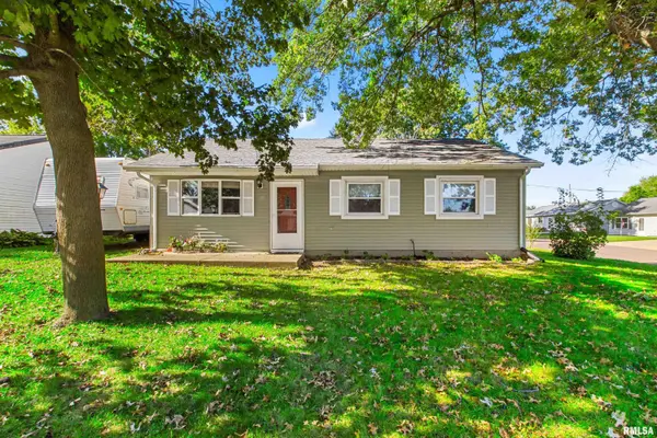 701 BESS ST, Washington, IL 61571