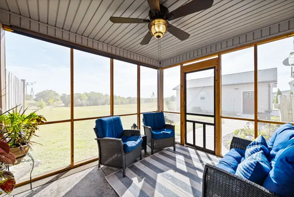 4025 Chapel Hill Road, Clarksville, TN 37040