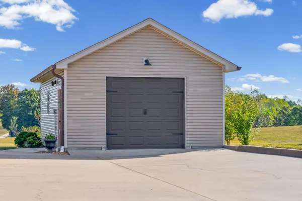 4025 Chapel Hill Road, Clarksville, TN 37040
