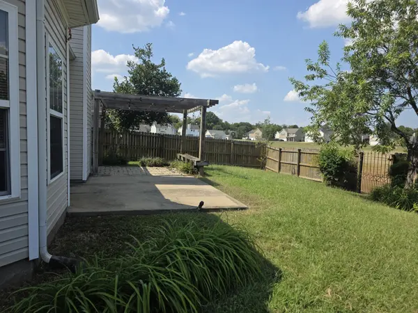 404 Birdstone Dr, Smyrna, TN 37167
