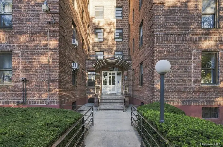 2645 Homecrest AVE #6D, Brooklyn, NY 11235